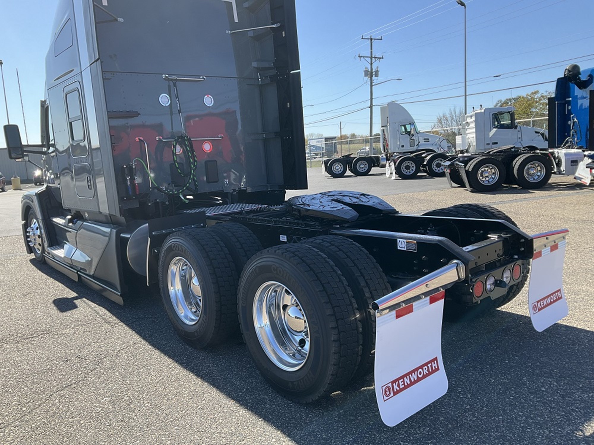 2024 Kenworth T680 Next Gen - image 4 of 6