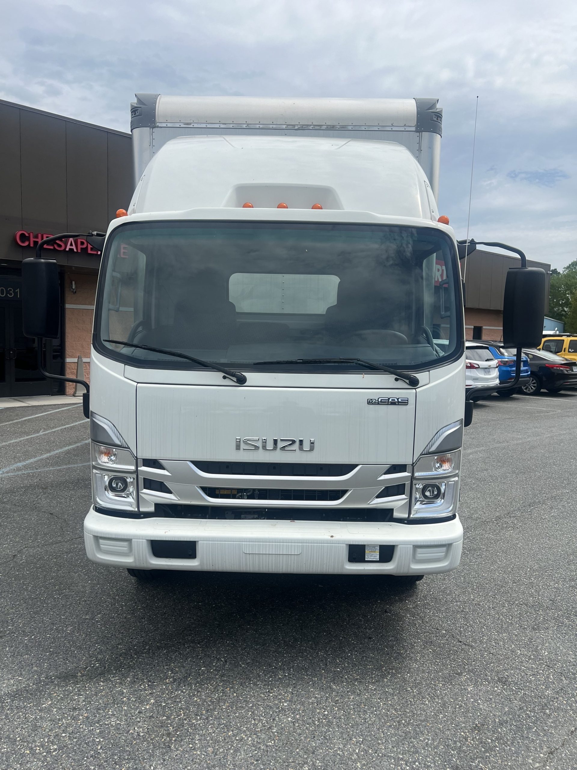 2024 Isuzu NRR GAS 1U4 - image 2 of 6