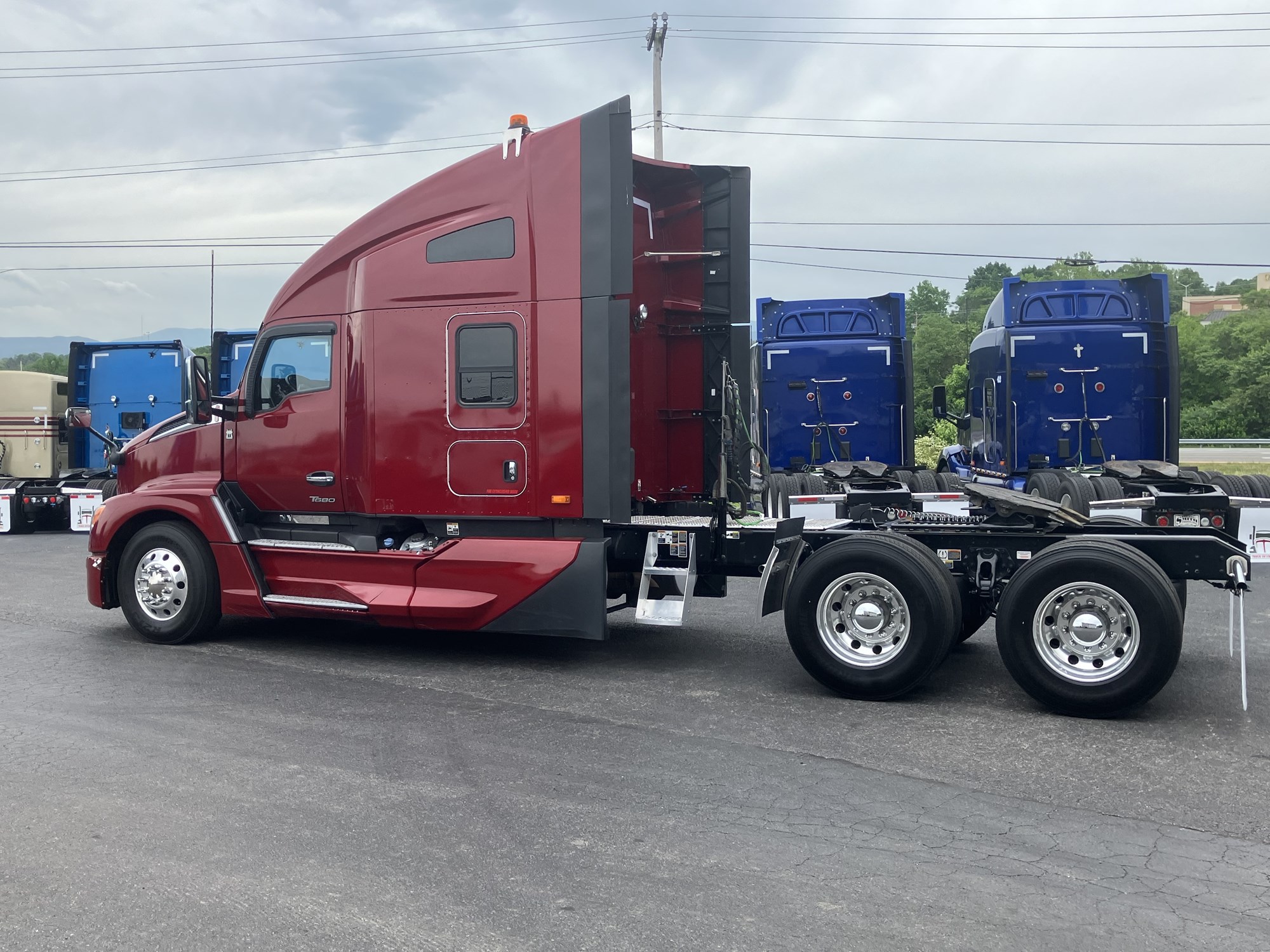 2023 Kenworth T680 Next Gen - image 6 of 6