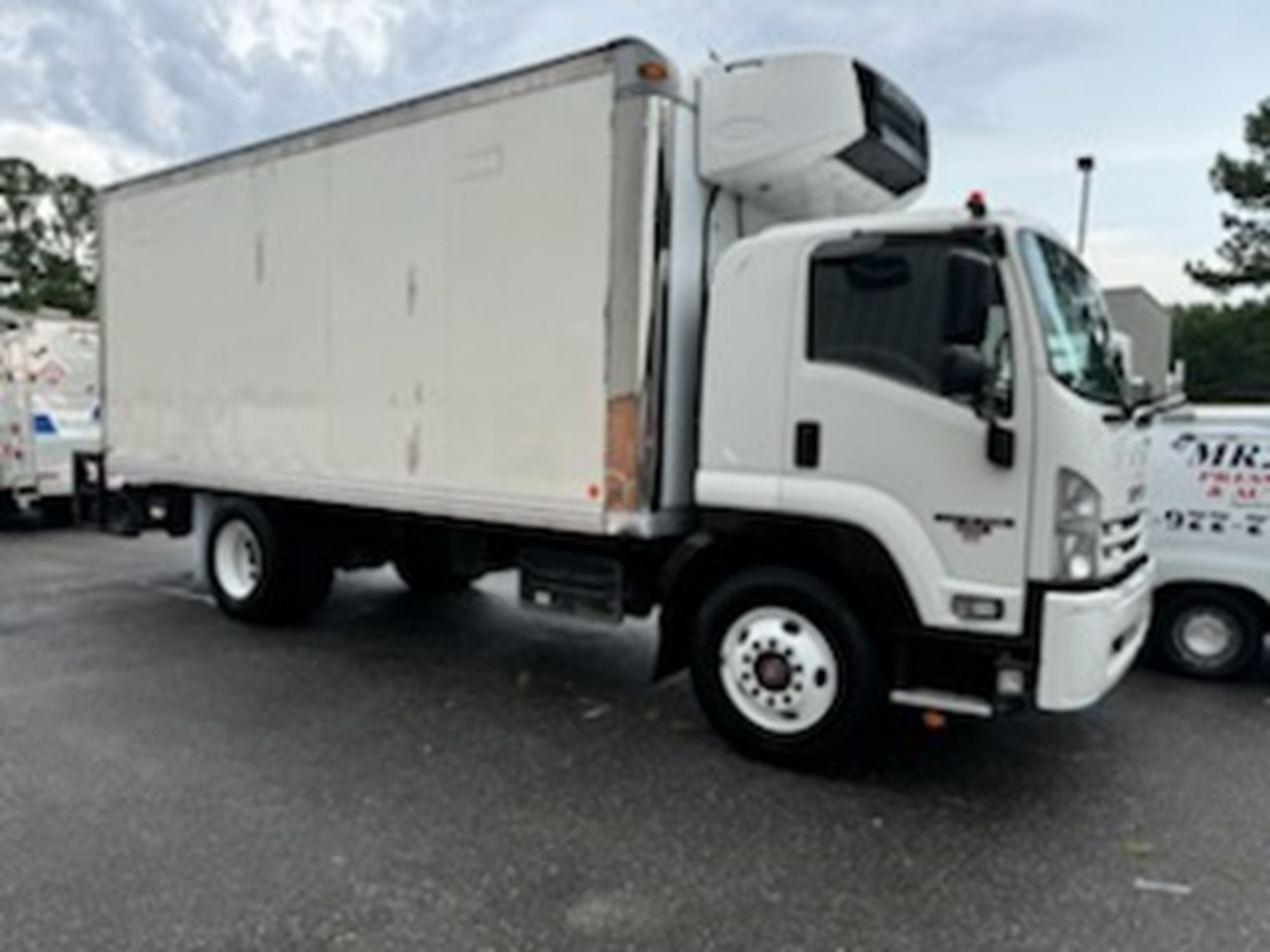 2018 Isuzu FTR MT3 - image 1 of 6