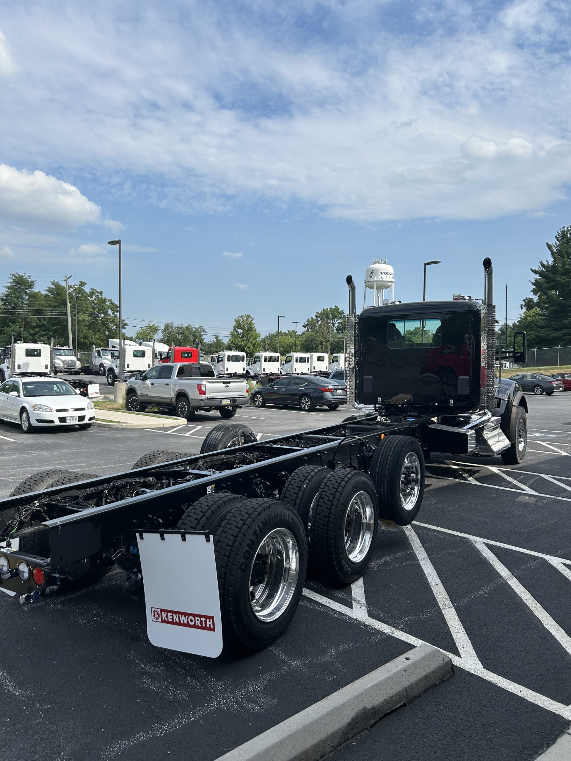 2025 Kenworth T880 - image 5 of 6