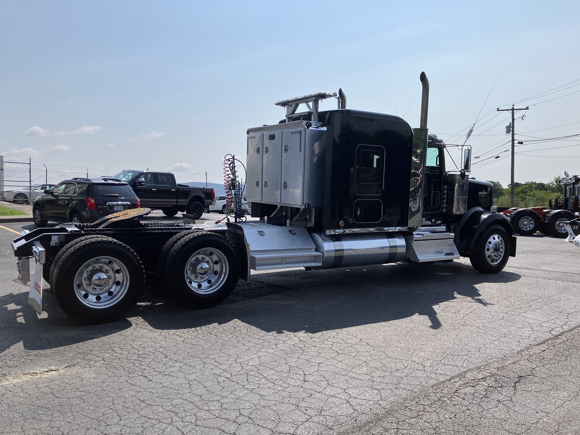 2021 Kenworth W900 - image 6 of 6